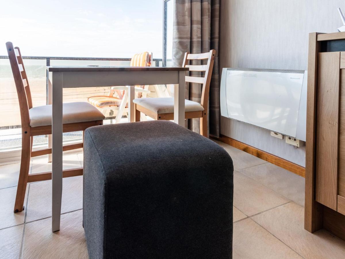 Contemporary Apartment In Oostende With Balcony 외부 사진