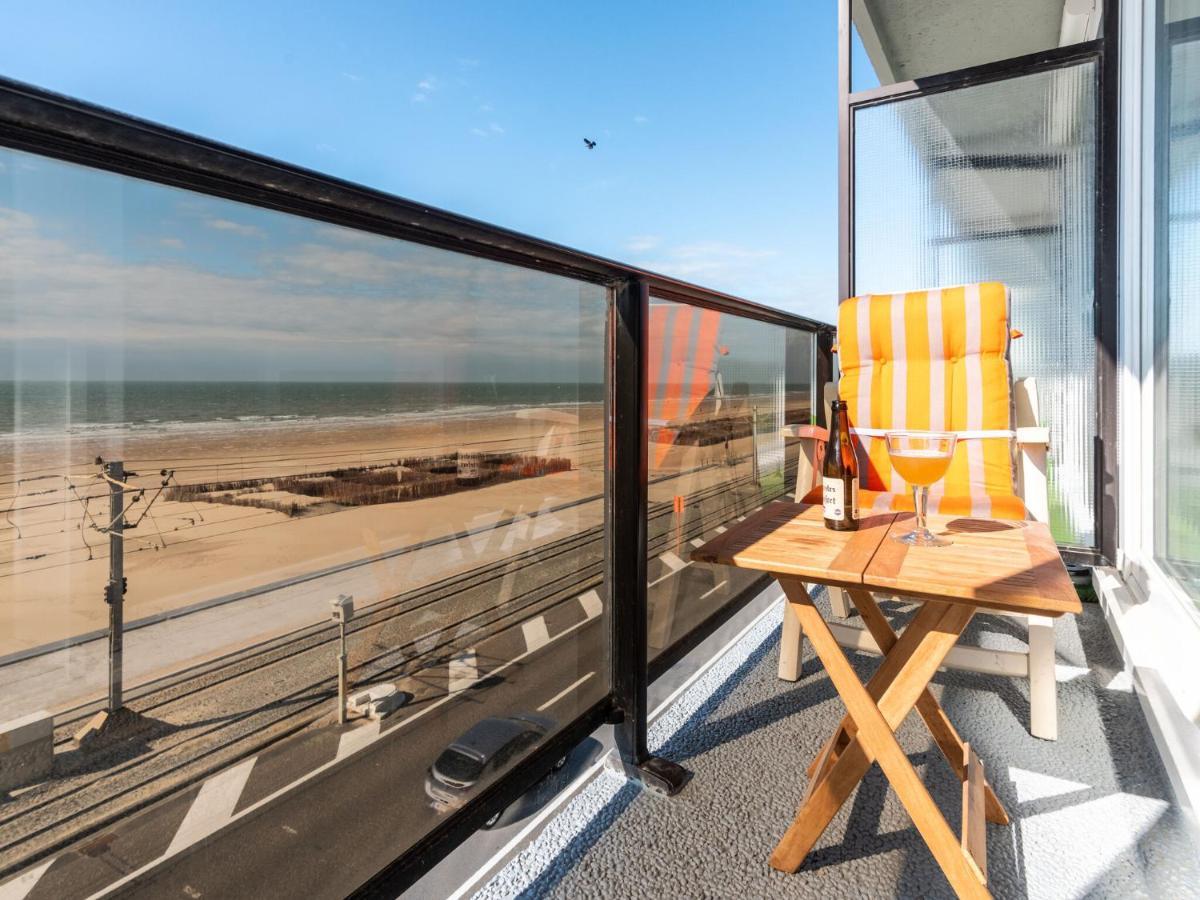 Contemporary Apartment In Oostende With Balcony 외부 사진